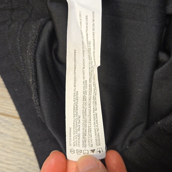 Point Zero black elasticized waistband drawstring skort, size medium - Picture 6 of 6